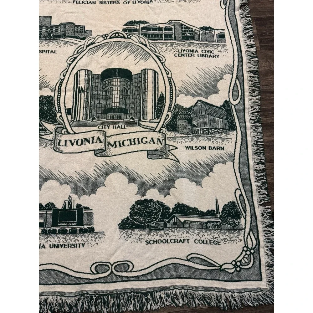 VTG Woven‎ Tapestry Throw blanket Livonia Michigan